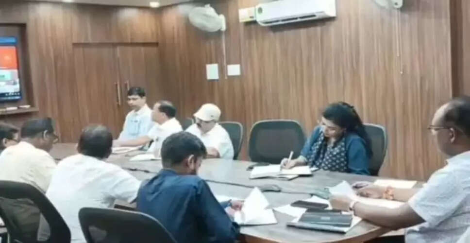 ई-चौपाल मीटिंग में अश्लील वीडियो का प्रसारण, अधिकारियों में हड़कंप