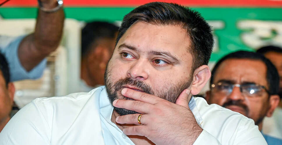 बिहार विधानसभा चुनाव: पहले चरण में मतदान, नेताओं ने किया मतदाता जागरूकता का आह्वान