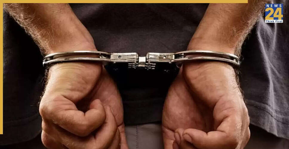 जम्मू-कश्मीर में आर्थिक अपराध शाखा ने 50 लाख रुपये के धोखाधड़ी मामले में आरोपी को गिरफ्तार किया