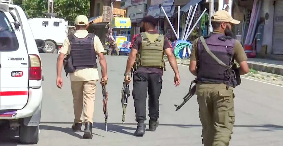 जम्मू-कश्मीर में राष्ट्र विरोधी गतिविधियों में संलिप्त 50 से अधिक लोग हिरासत में