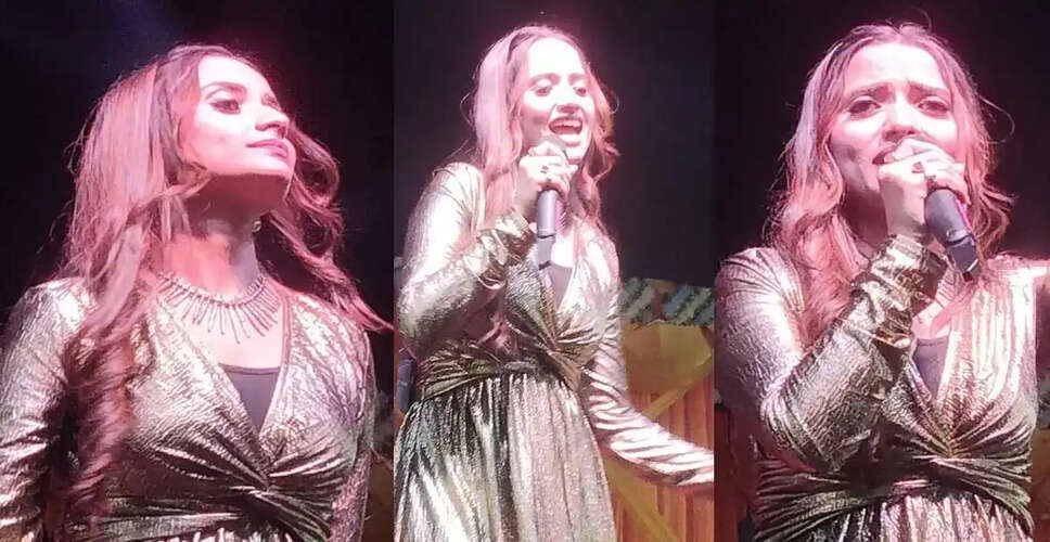 हरियाणवी गायिका रुचिका जांगिड़ का तिगरी गंगा मेले में धमाकेदार प्रदर्शन