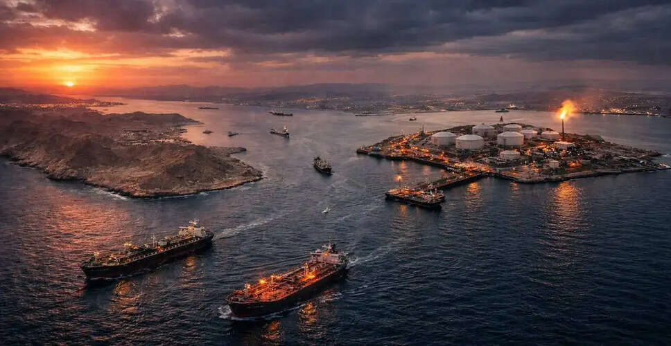 ईरान के द्वीपों पर हमले की चेतावनी, अमेरिका को जिम्मेदार ठहराया