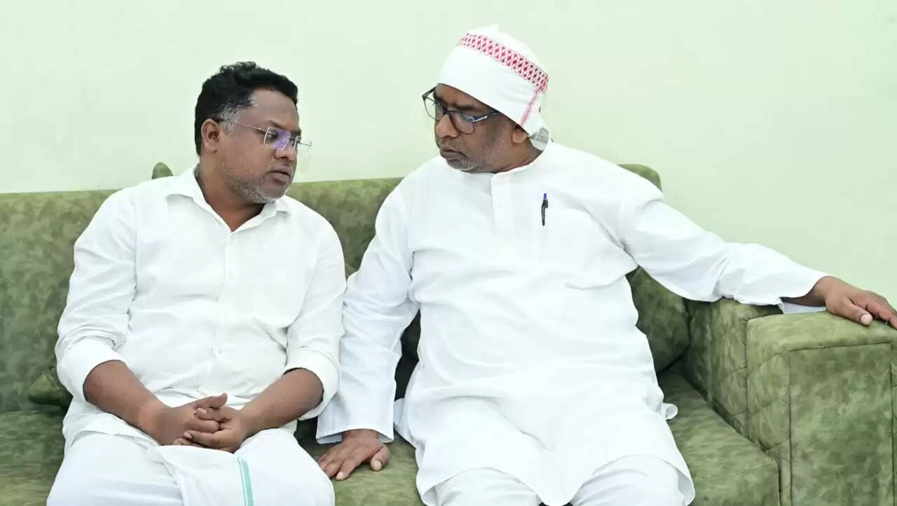 घाटशिला उपचुनाव: बीजेपी और JMM के बीच सीधी टक्कर