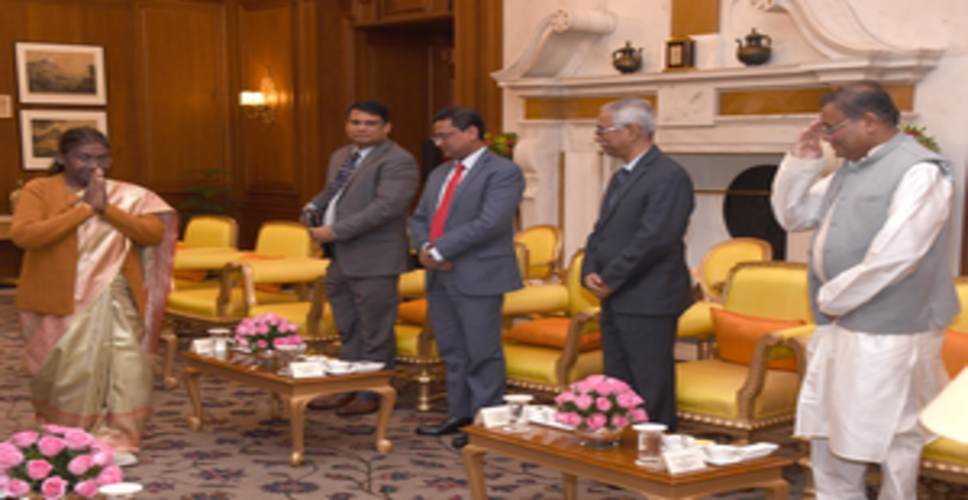 मजबूत, स्थिर बांग्लादेश भारत के हित में है : राष्ट्रपति मुर्मू