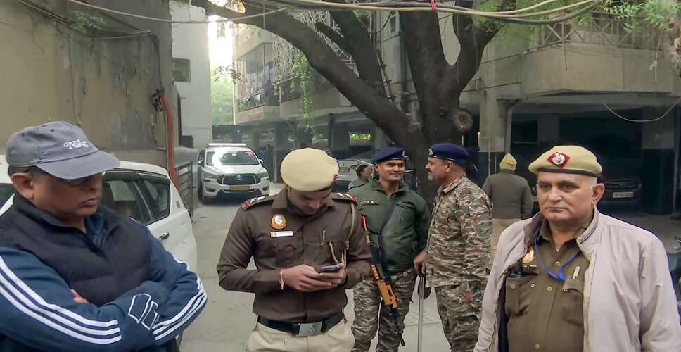 दिल्ली में कार विस्फोट के बाद अल फलाह विश्वविद्यालय की जांच में तेजी