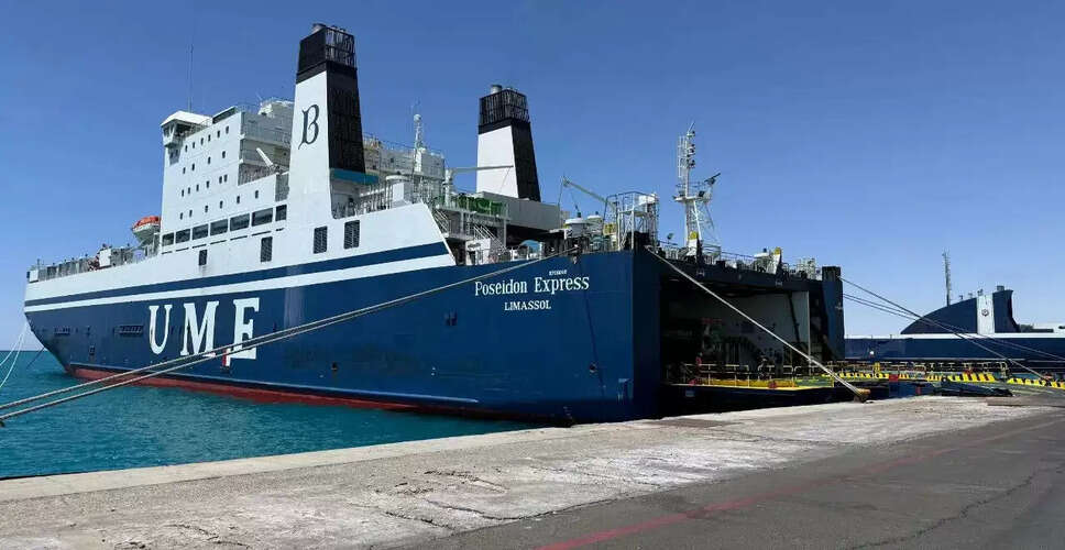 ईरान युद्ध के चलते वैश्विक व्यापार मार्गों में बदलाव