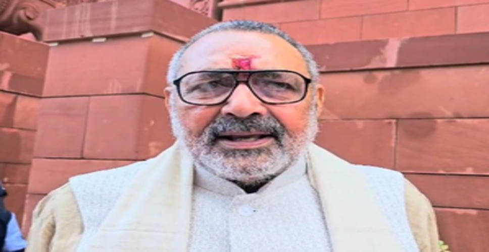 राजद 'प्राइवेट लिमिटेड कंपनी' जिसके सीएमडी लालू यादव और तेजस्वी एमडी हैं : गिरिराज सिंह