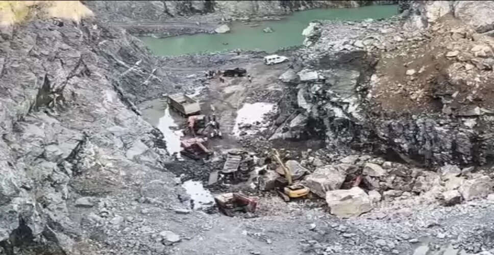 राजस्थान : नीमकाथाना के कृष्णा माइंस में पहाड़ दरकने से एक मजदूर की मौत, रेस्क्यू जारी