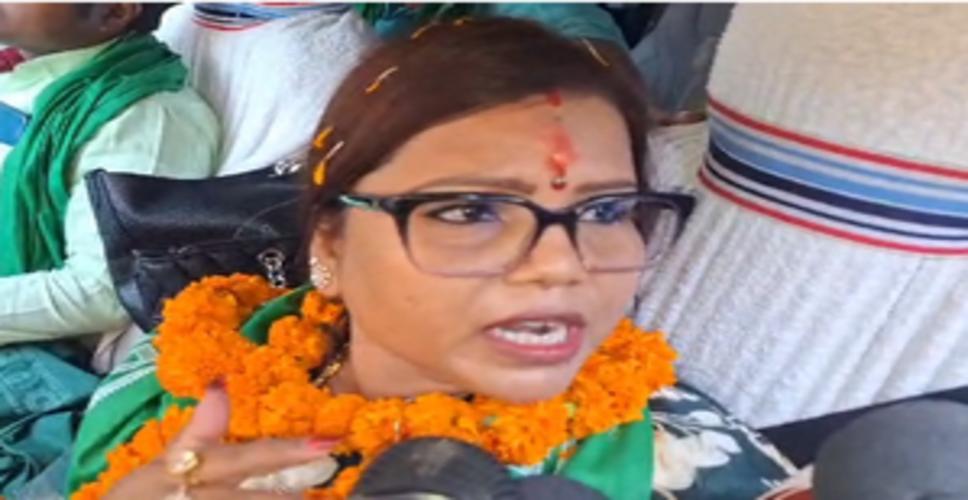 चर्चित सीट पूर्णिया से बीमा भारती ने दाखिल किया नामांकन, तेजस्वी यादव भी पहुंचे