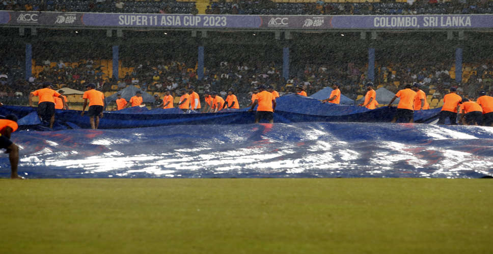 बारिश के कारण रुका मैच,  श्रीलंकाई स्पिनर्स के जाल में फंसे भारतीय बल्लेबाज, स्कोर : 197/9