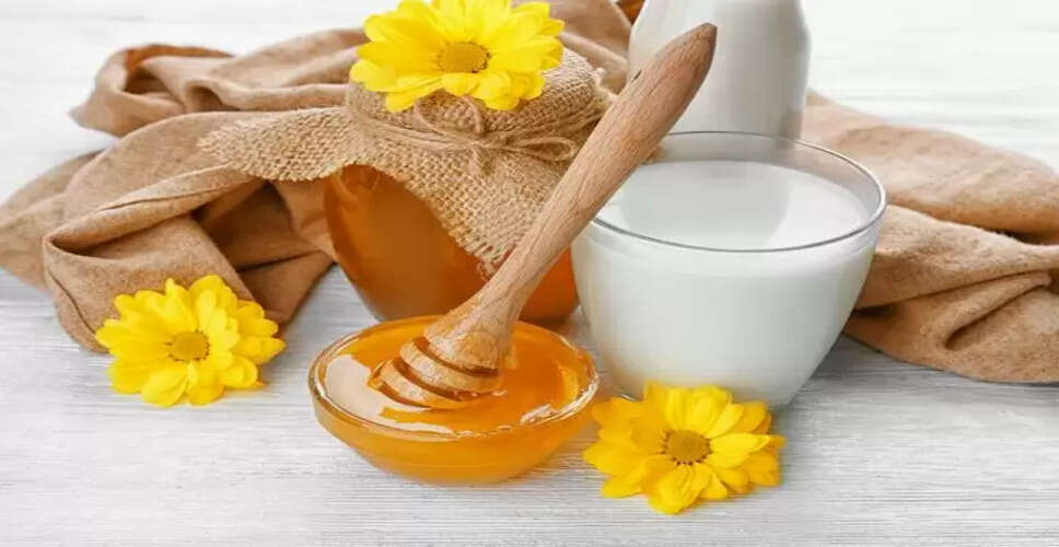 पुरुषों के लिए दूध और शहद: स्वास्थ्य के लिए लाभकारी ड्रिंक