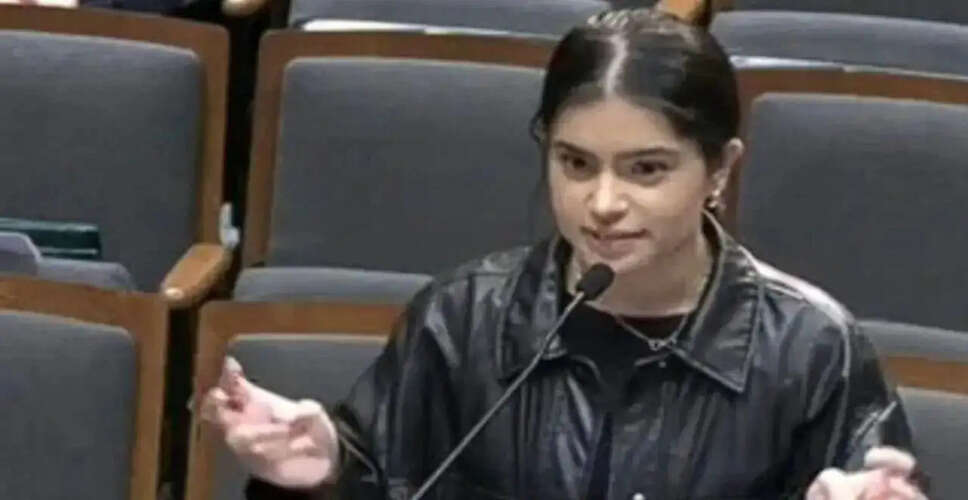 फ्रिस्को में एच-1बी वीजा कार्यक्रम पर भारतीय मूल की निवासी ने उठाई आवाज़