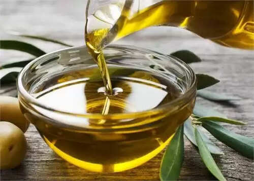 सर्दियों में कान के दर्द से राहत पाने के घरेलू उपाय