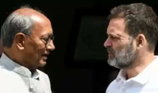 कांग्रेस स्थापना दिवस पर दिग्विजय सिंह और राहुल गांधी की मजेदार मुलाकात