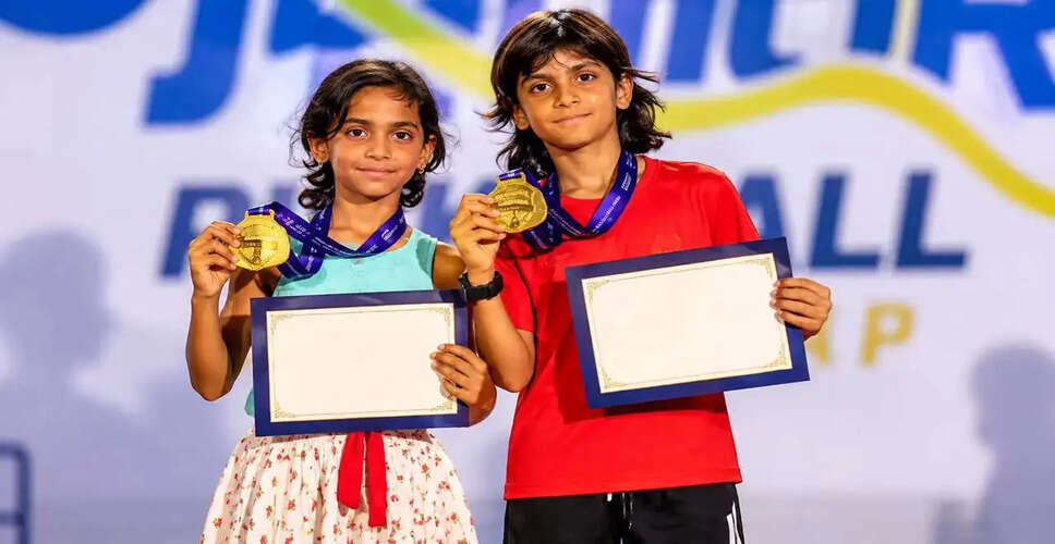 U12 मिश्रित युगल खिताब में Aarin Ballani और Vidisha Vijay Shinde की जीत