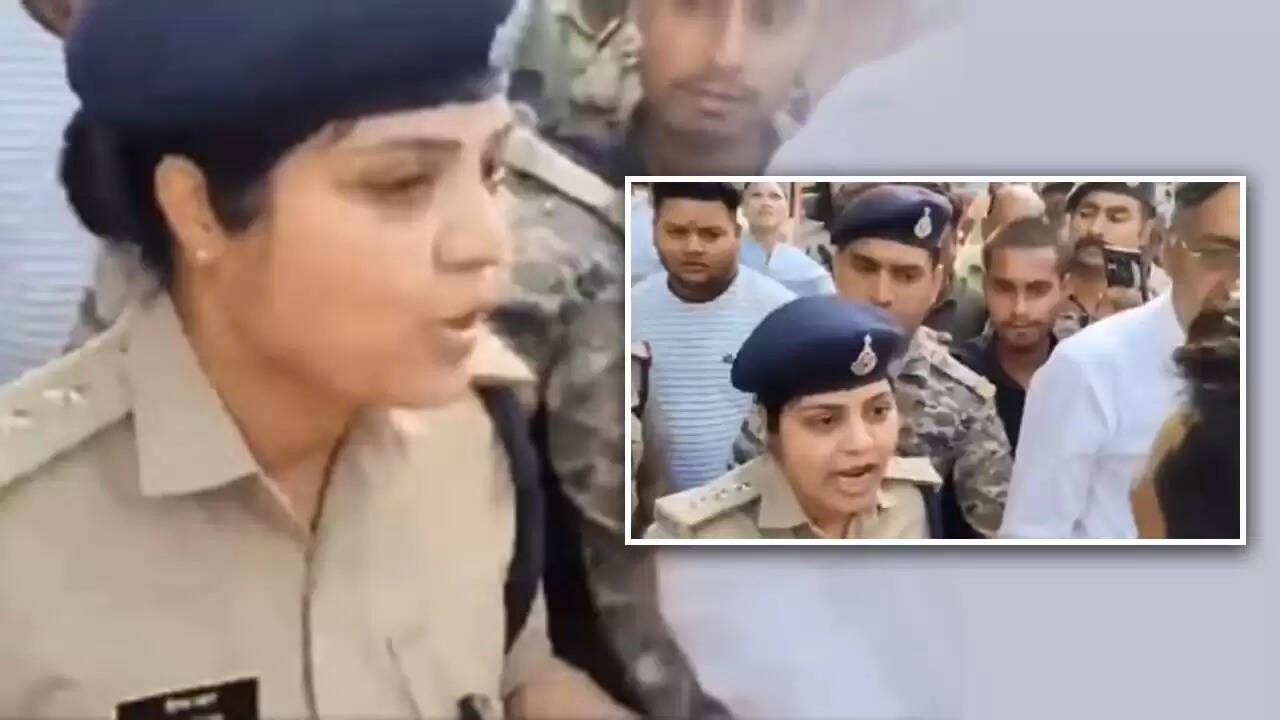 हिना खान: ग्वालियर की मुस्लिम महिला पुलिस अधिकारी की कहानी