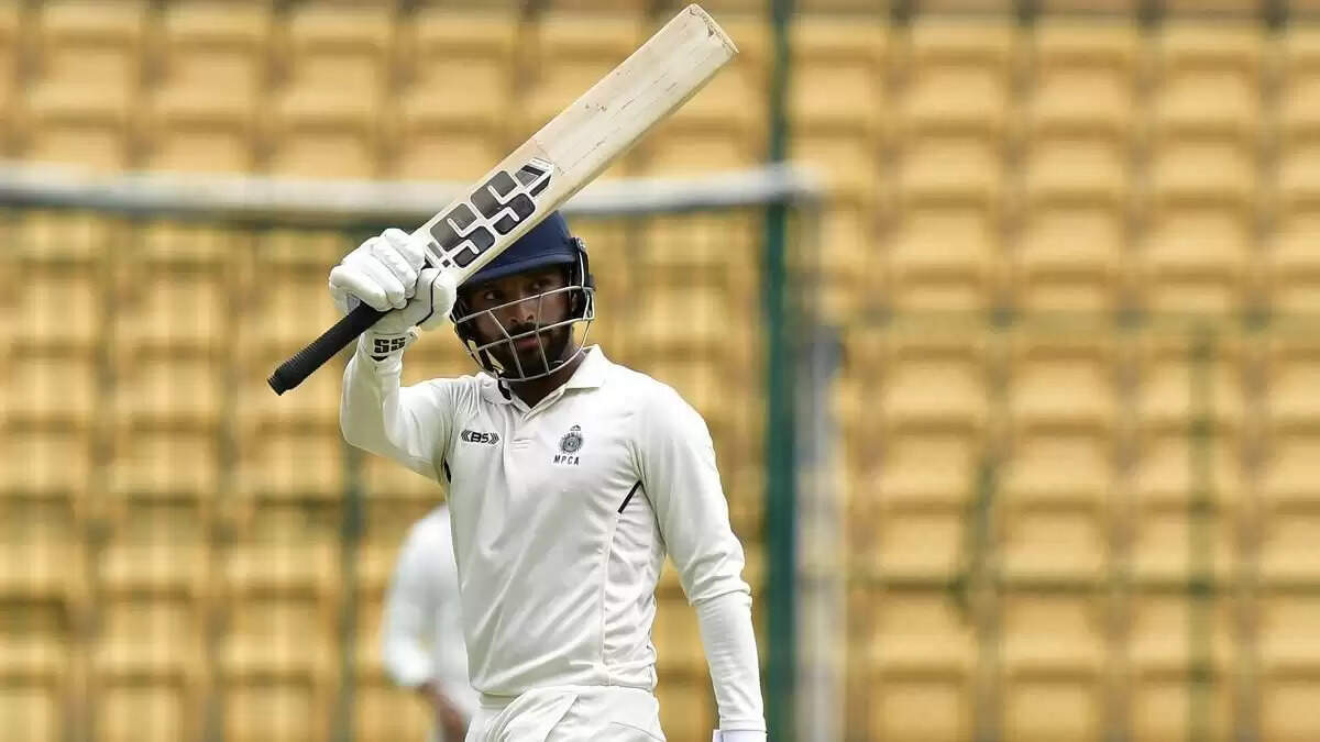 Duleep Trophy में रजत पाटीदार का धमाल, 23 गेंदों में बनाए 102 रन