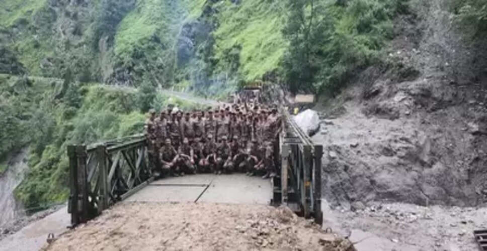 उत्तरकाशी आपदा : बीआरओ, सेना ने धराली में बेली ब्रिज का निर्माण पूरा किया