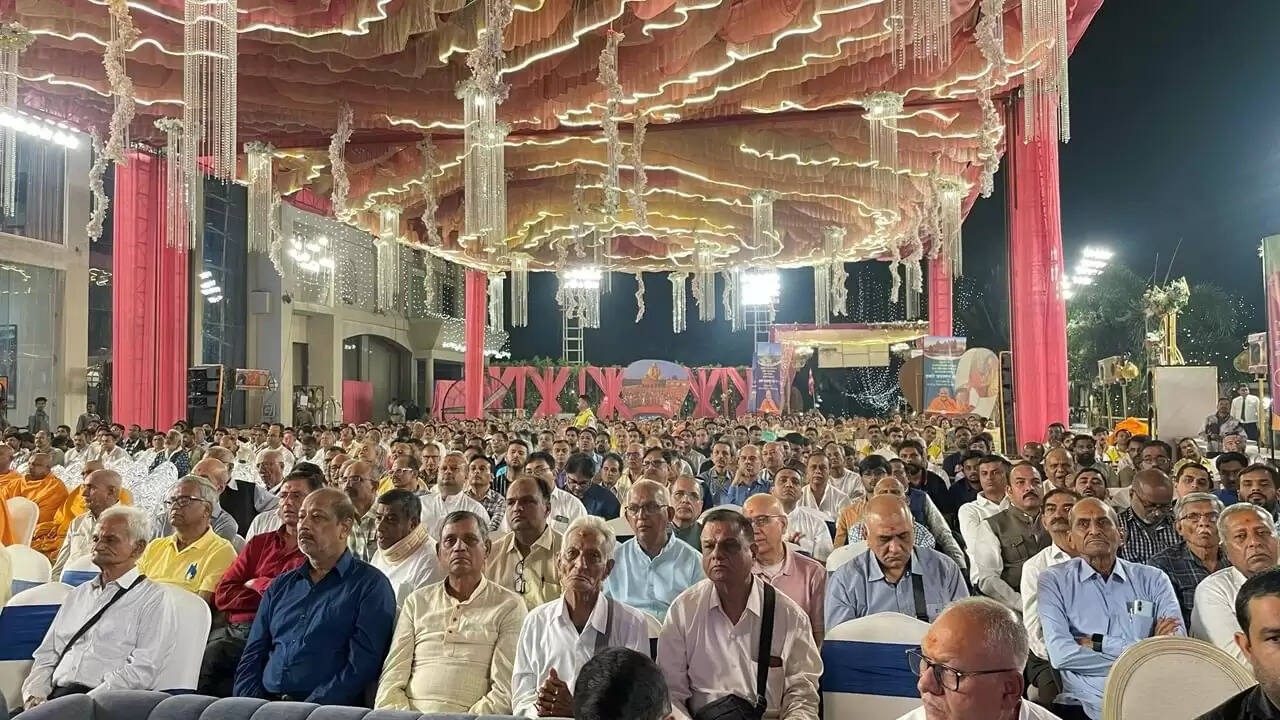 जबलपुर में बीएपीएस स्वामीनारायण संस्था का जीवन उत्कर्ष महोत्सव