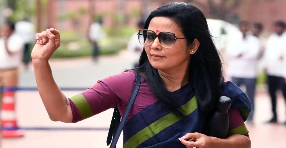 महुआ मोइत्रा ने इंडिगो फ्लाइट में बदसलूकी का आरोप लगाया