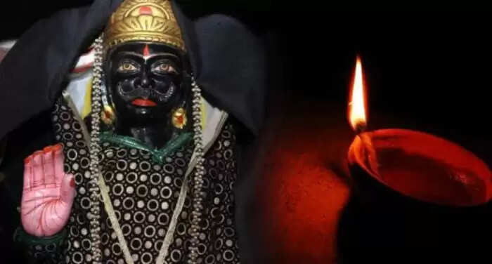 शनिवार के दिन शनिदेव को प्रसन्न करने के उपाय