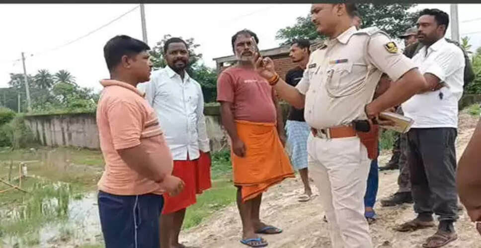 पंचायत भवन निर्माण स्थल पर रंगदारी की मांग, बदमाशों ने की फायरिंग
