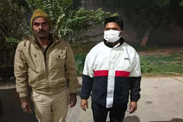 नोएडा में पत्नी पर चाकू से हमला करने वाले पति की गिरफ्तारी