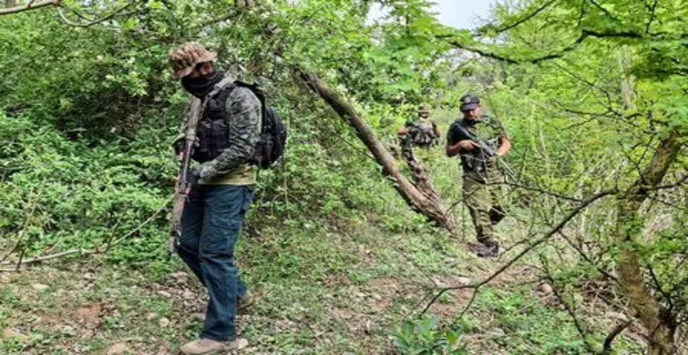 जम्मू-कश्मीर में BSF अधिकारियों पर हमला, दो घायल