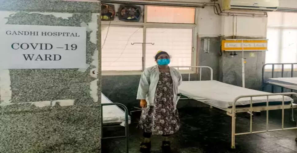कोविड-19 : संक्रमण की मौजूदा लहर से अस्पतालों पर बोझ बढ़ने की संभावना नहीं