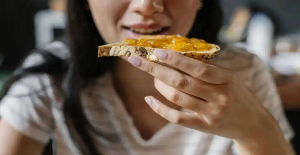 रोजाना ब्रेड खाने के स्वास्थ्य लाभ और जोखिम