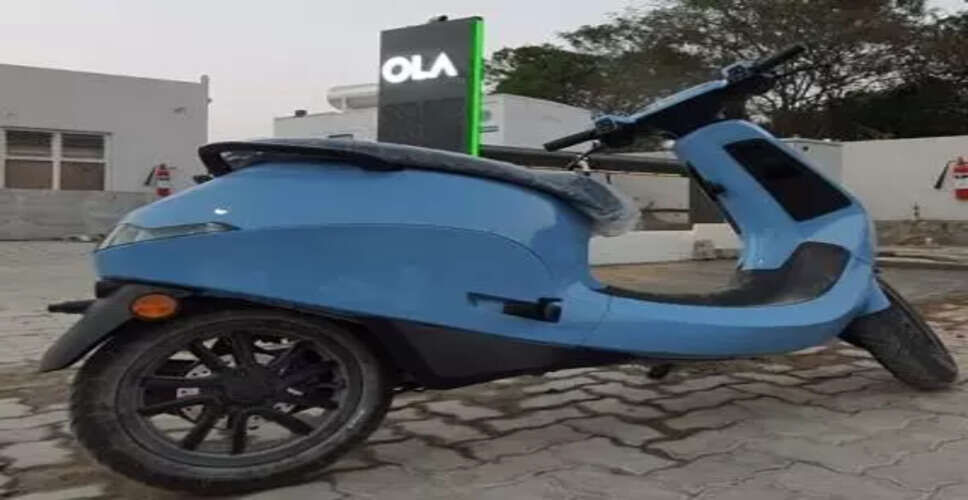 ओला इलेक्ट्रिक के शेयरों में गिरावट, सॉफ्टबैंक ने घटाई हिस्सेदारी
