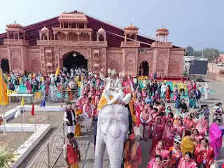 धार्मिक महोत्सव में वैराग्य और भक्ति का संगम