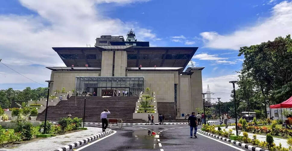 असम सरकार ने विधानसभा चुनाव से पहले 15 वरिष्ठ अधिकारियों का किया तबादला