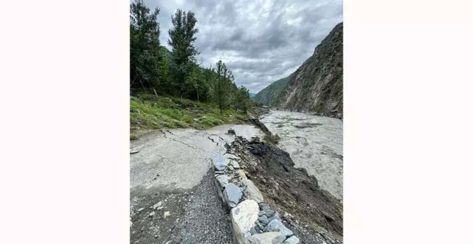 हिमाचल प्रदेश में भूस्खलन से छह लोगों की मौत, बचाव कार्य जारी
