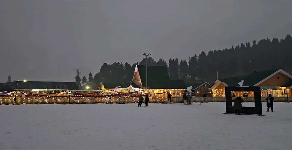 जम्मू और कश्मीर में नव वर्ष 2026 का जश्न: श्रद्धालुओं की भीड़ और सुरक्षा इंतजाम