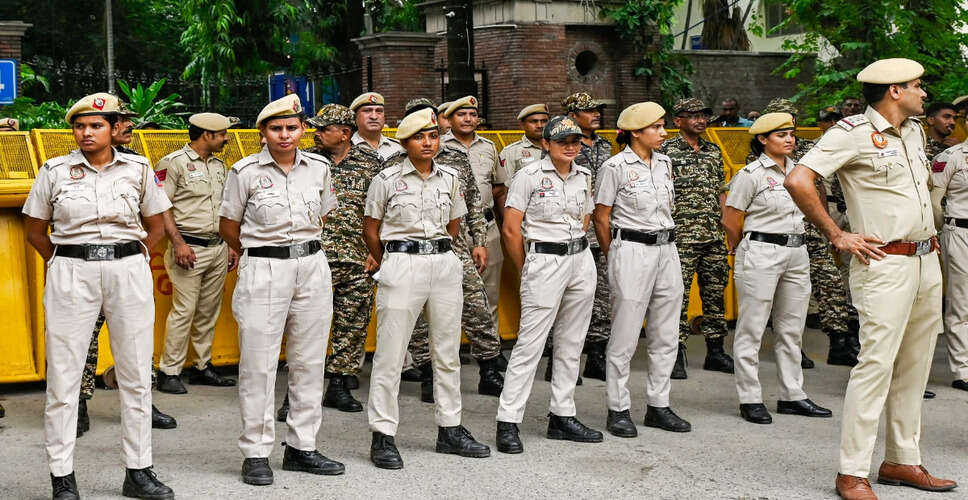 दिल्ली पुलिस ने इस्लामिक स्टेट के दो संदिग्ध आतंकवादियों को किया गिरफ्तार