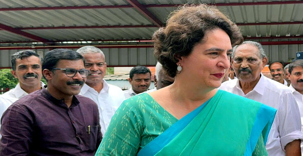 प्रियंका गांधी ने चोलानायक्कर आदिवासी समुदाय से की मुलाकात, समस्याओं पर चर्चा