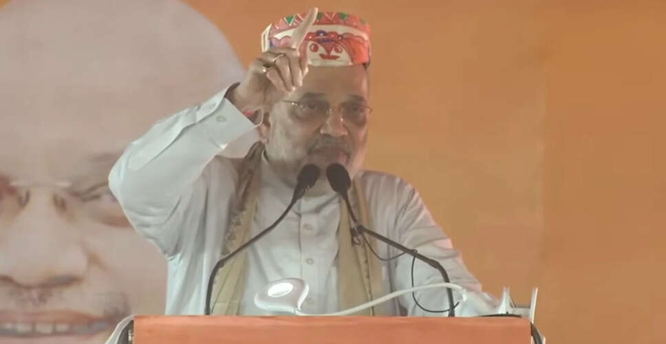 अमित शाह ने राहुल गांधी पर सेना को धार्मिक आधार पर बांटने का आरोप लगाया