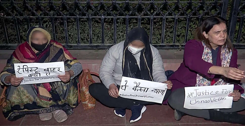 दिल्ली हाई कोर्ट से कुलदीप सेंगर को मिली जमानत पर विवाद बढ़ा