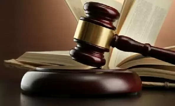 गुजरात में बैंक धोखाधड़ी मामले में तीन आरोपियों को मिली तीन साल की सजा