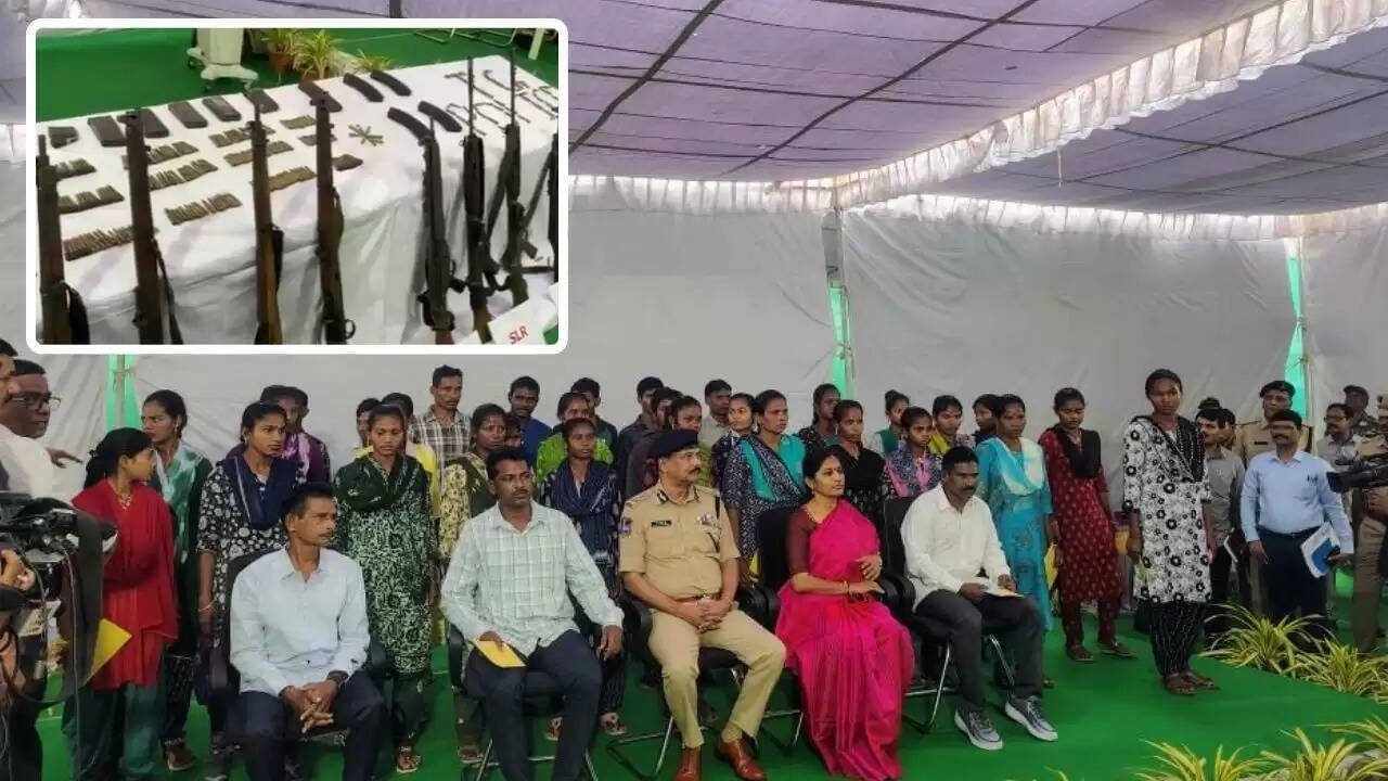 हैदराबाद में 37 नक्सलियों ने किया आत्मसमर्पण, सुरक्षा बलों को मिली बड़ी सफलता