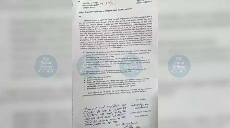 गोलाघाट में प्रदर्शन के दौरान कृषि मंत्री के काफिले पर हमला