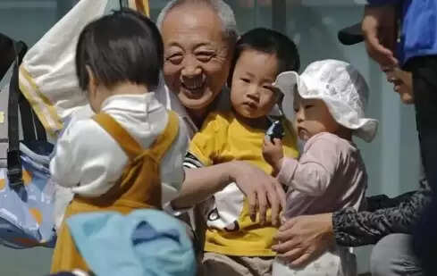 चीन की जनसंख्या संकट: जनसंख्या बढ़ाने के लिए उठाए गए कदम