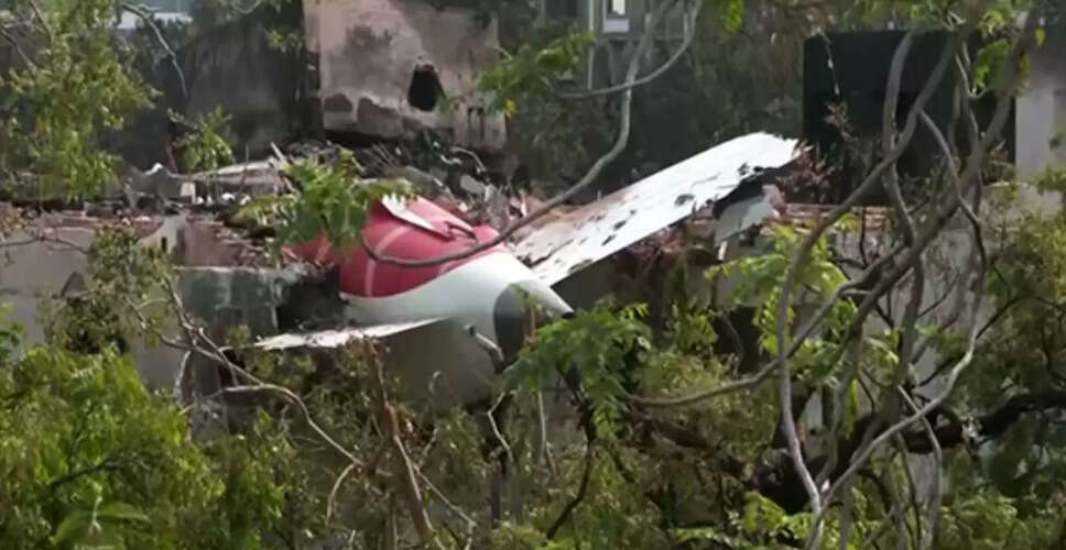 Ahmedabad Plane Crash: Trainee Doctors Heroically Assist in Rescue Efforts