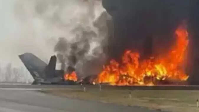 नॉर्थ कैरोलिना में बिजनेस जेट क्रैश: सात लोगों की मौत