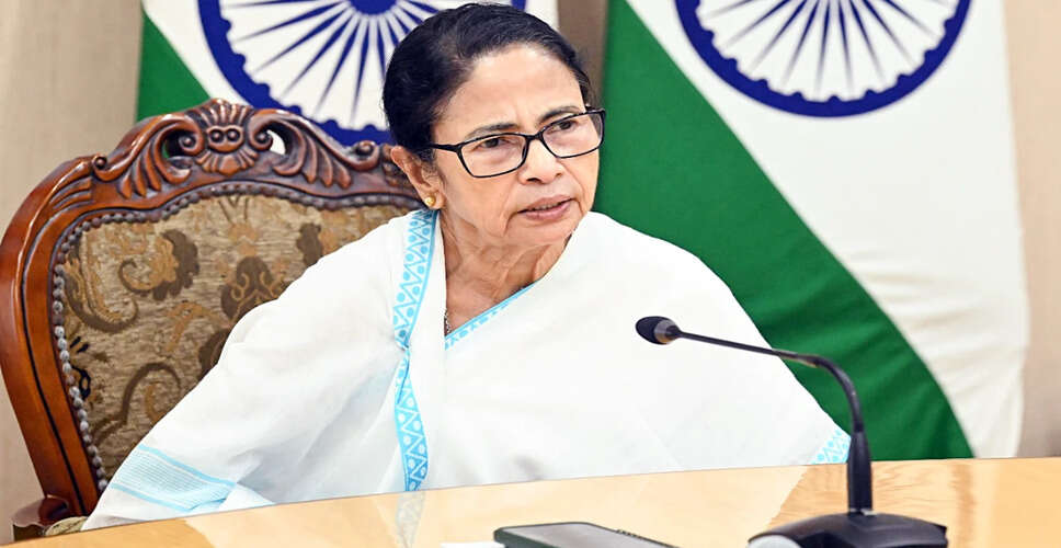 पश्चिम बंगाल विधानसभा में आतंकवाद के खिलाफ सशस्त्र बलों की सराहना