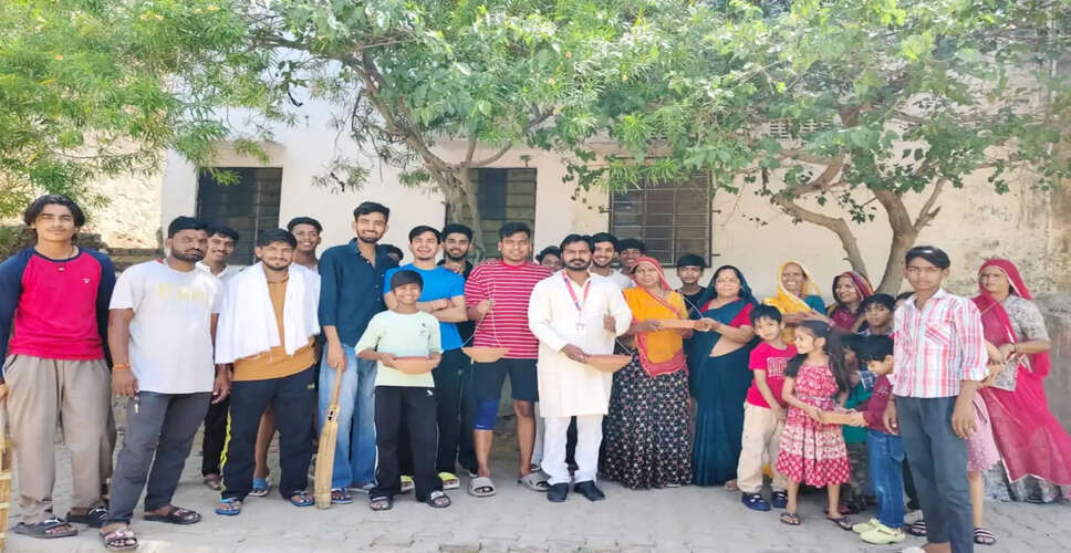 जयपुर में पक्षियों के लिए परिंडे लगाने का महाअभियान