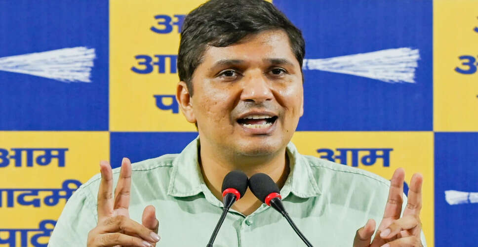 दिल्ली में अस्पताल निर्माण घोटाले की जांच: आप नेता सौरभ भारद्वाज के घर पर छापा