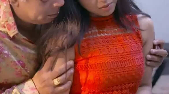 80 वर्षीय बुजुर्ग के साथ 9 करोड़ रुपये की ठगी: चार महिलाओं का जाल