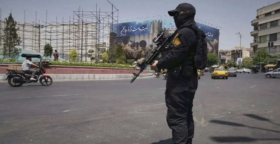 ईरान युद्ध: मनोवैज्ञानिक दबाव और आंतरिक सुरक्षा में दरारें